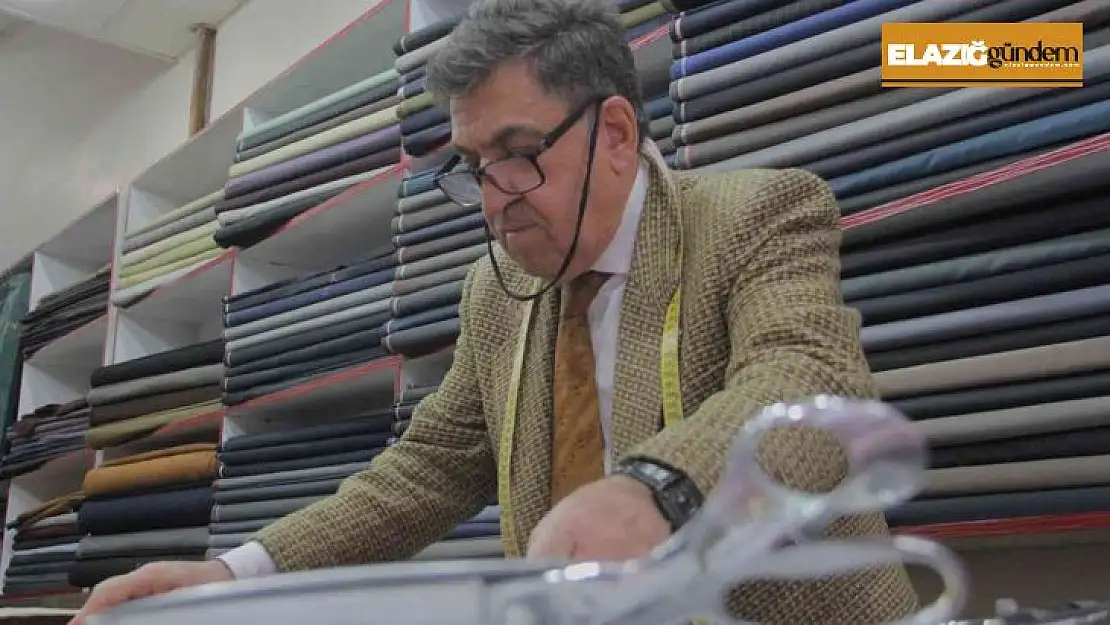 70 yaşındaki terzi Hıdır ustanın meslek aşkı hayran bırakıyor