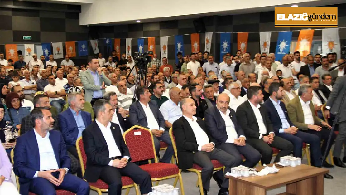 AK Parti Elazığ İl Başkanlığında bayramlaşma töreni