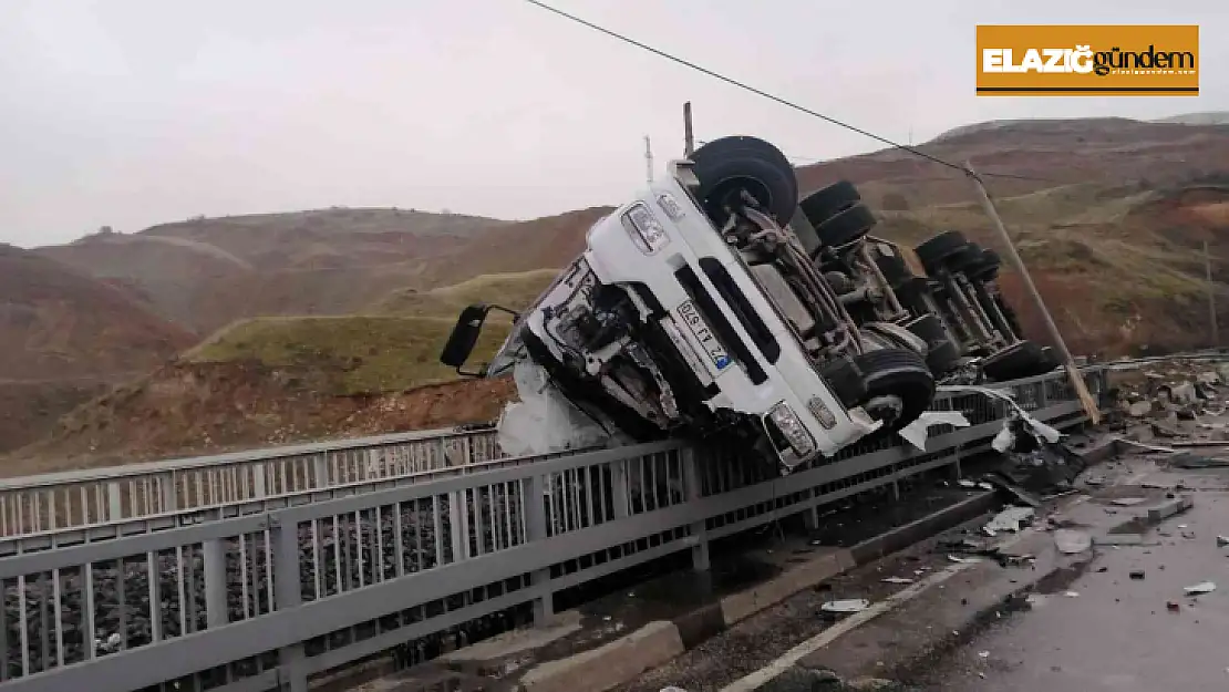 Asfalt yüklü tır devrildi: 1 yaralı