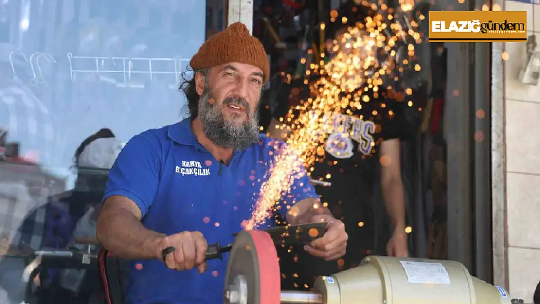 Bıçak bileyicilerin Kurban Bayramı mesaisi sürüyor