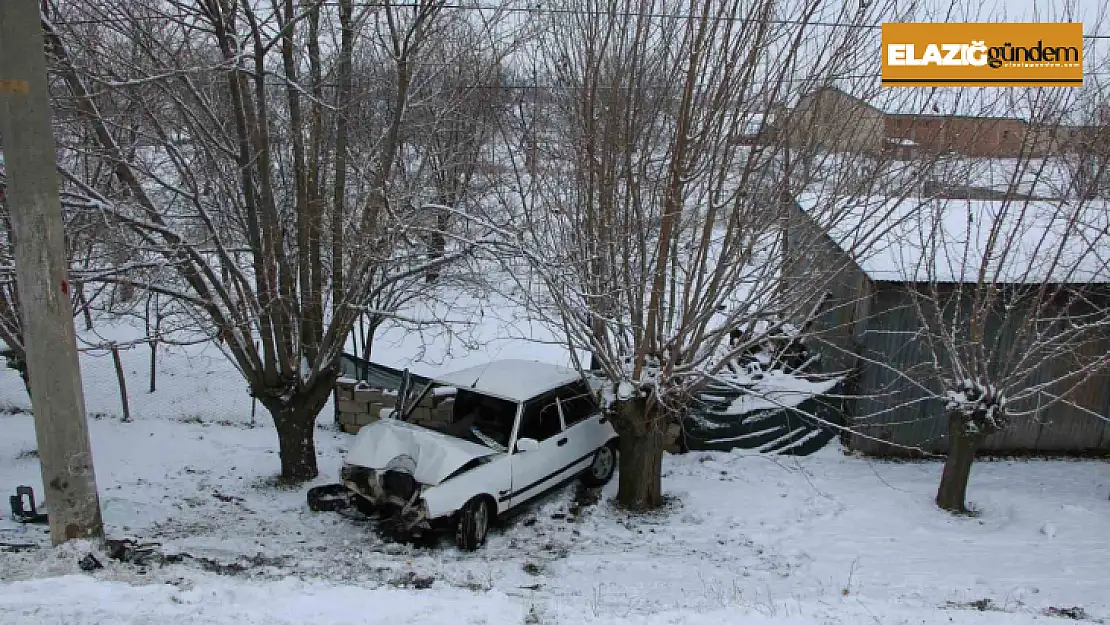 Buzlanma nedeniyle otomobil şarampole yuvarlandı: 4 yaralı