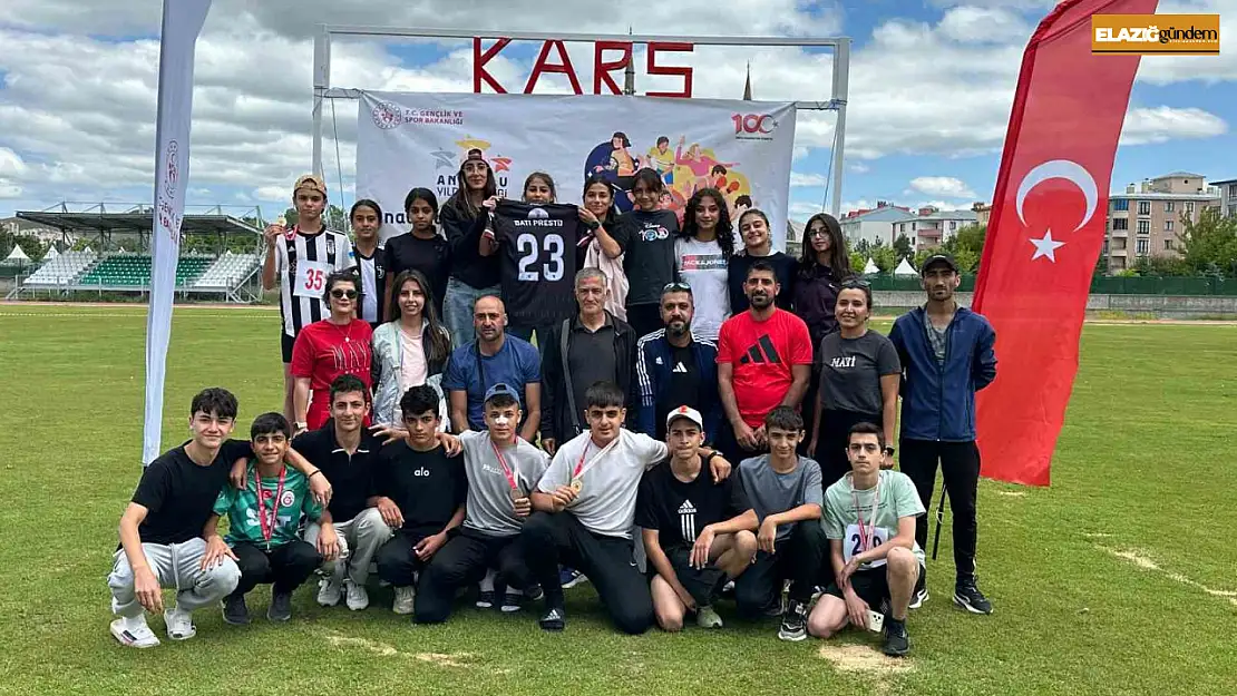 Elazığ atletizm takımları Kars'tan şampiyonlukla döndü