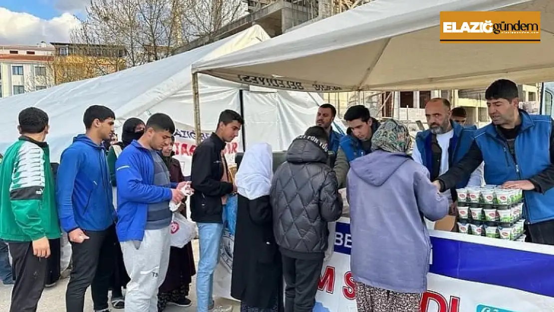 Elazığ Belediyesi depremzedelerin yanında olmaya devam ediyor