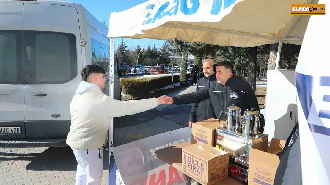 Elazığ Belediyesi'nden MSÜ, adaylarına ikram