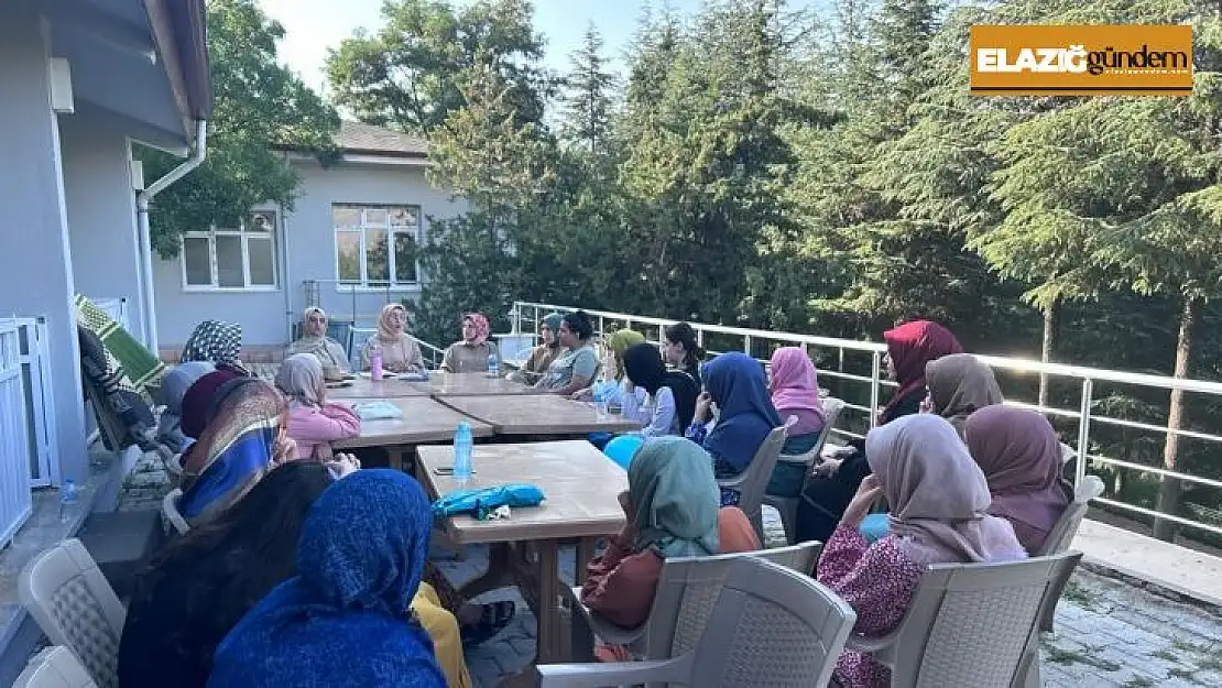 Elazığ Belediyesi'nden üniversite öğrencilerine kamp