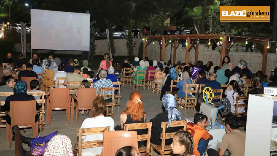 Elazığ'da 'Açık Hava Sinema Günleri' başladı