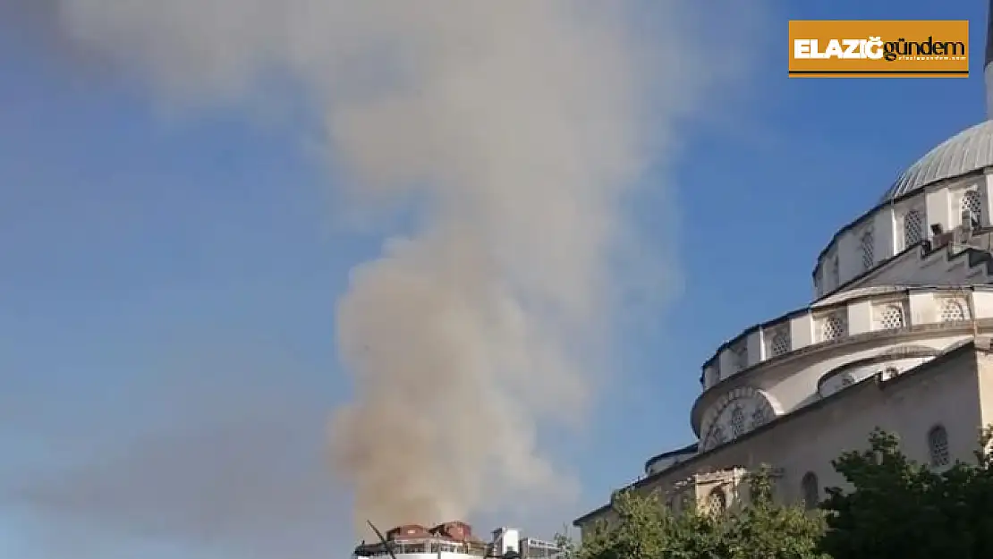 Gazi Caddesi'nde binanın çatısında yangın çıktı