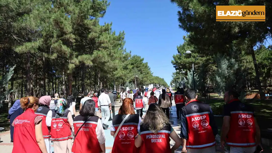 Elazığ'da 'Çocuklara verilecek en güzel hediye ailedir' etkinliği