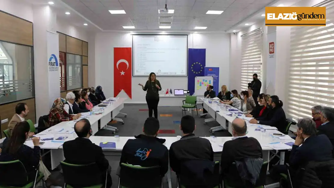 Elazığ'da 'İşin Var, Gücün Var' çalıştayı düzenlendi