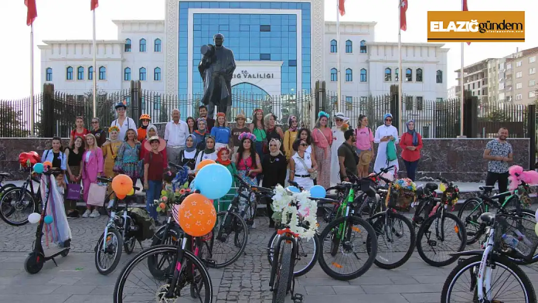 Elazığ'da 'Süslü Kadınlar' Otomobilsiz Kentler Günü için pedal çevirdi