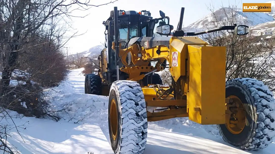 Elazığ'da 17 köy yolu ulaşıma kapandı