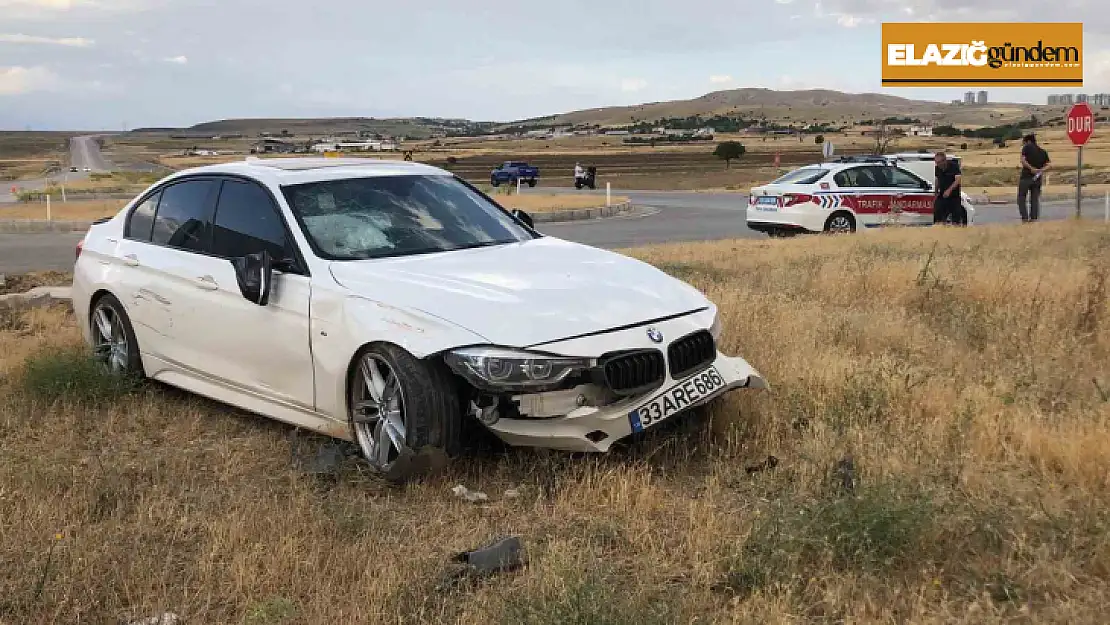 Elazığ'da aynı yerde yarım saat arayla ikinci kaza:  4 yaralı