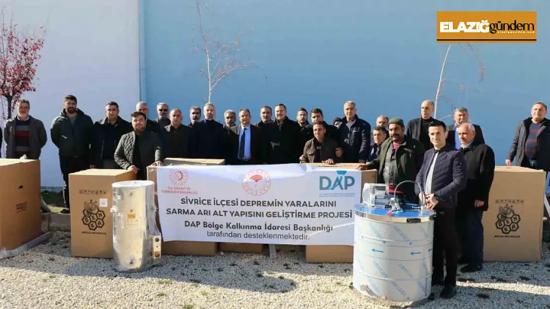 Elazığ'da bal süzme makinesi dağıtım programı düzenlendi