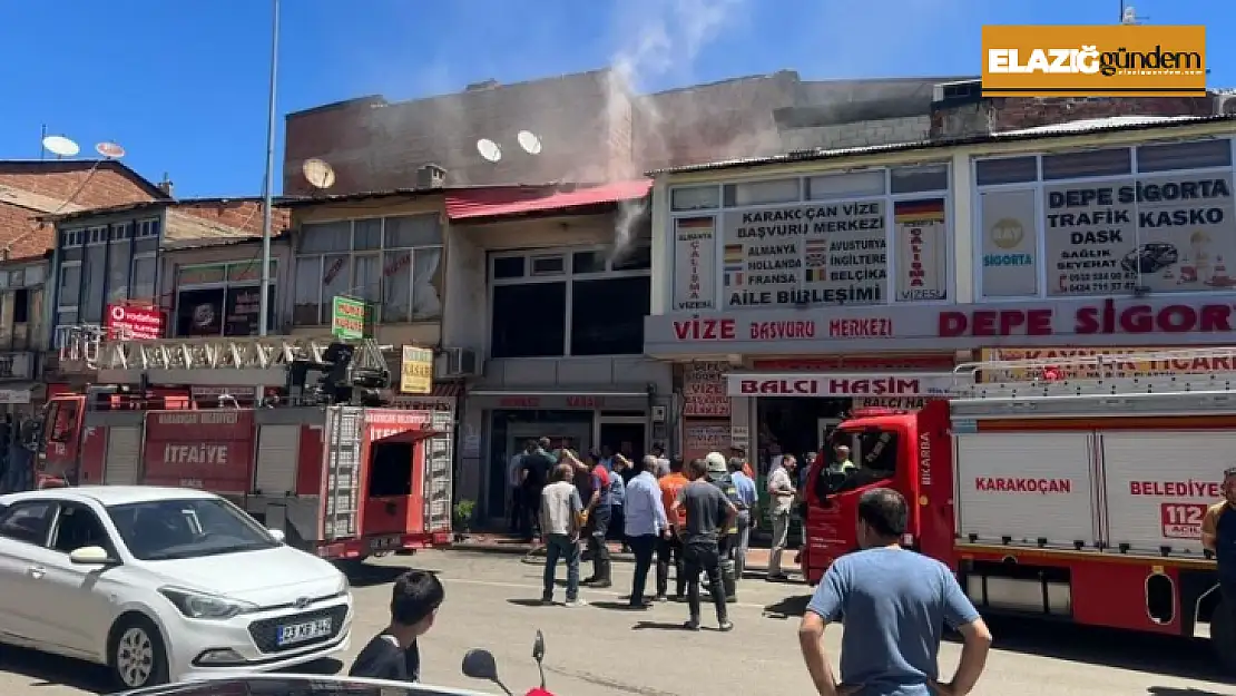 Elazığ'da çatı yangını