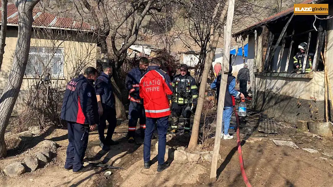 Elazığ'da devrilen soba faciası: 1'i ağır 3 yaralı