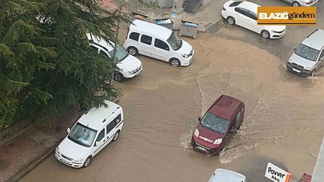 Elazığ'da dolu ve sağanak hayatı felç etti