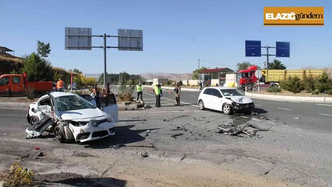 Elazığ'da feci kaza: 7 yaralı