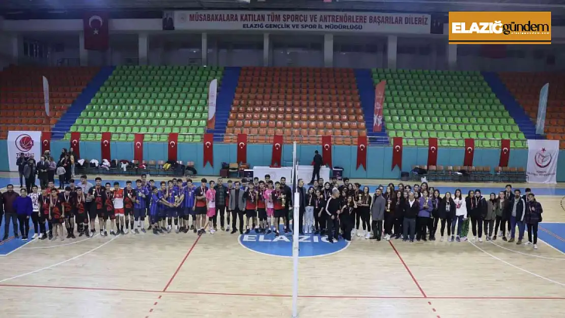 Elazığ'da gençler voleybol müsabakaları sona erdi