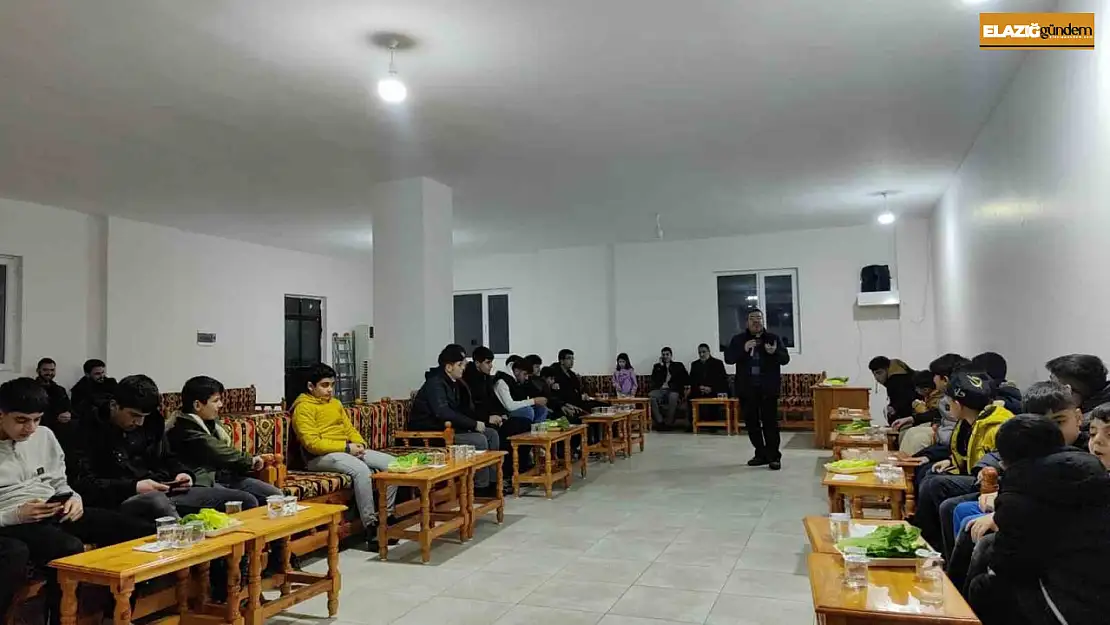 Elazığ'da gençlik cami buluşması