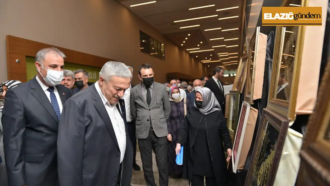 Elazığ'da hasta ve yakınlarının yaptığı el emekleri görücüye çıktı