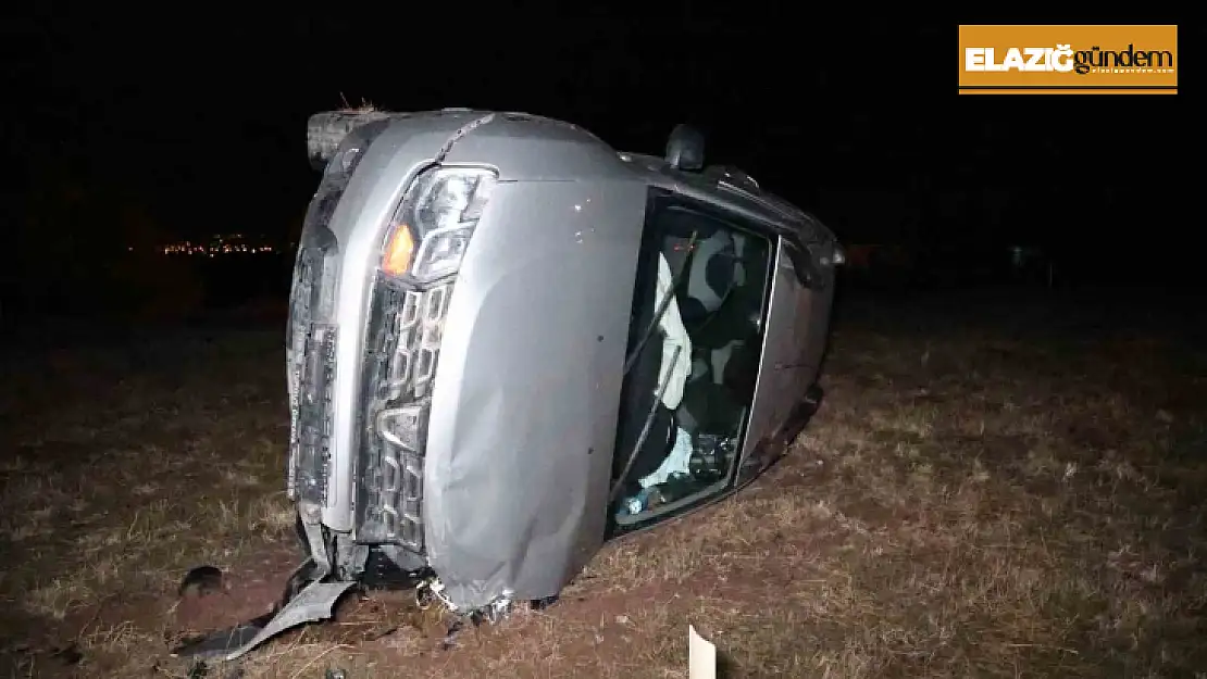 Elazığ'da iki otomobil çarpıştı: 4 yaralı