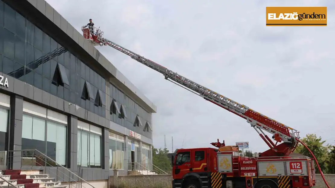 Elazığ'da iş yerinde çıkan yangın söndürüldü