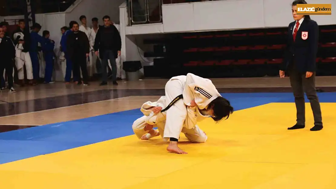 Elazığ'da judo müsabakaları tamamlandı