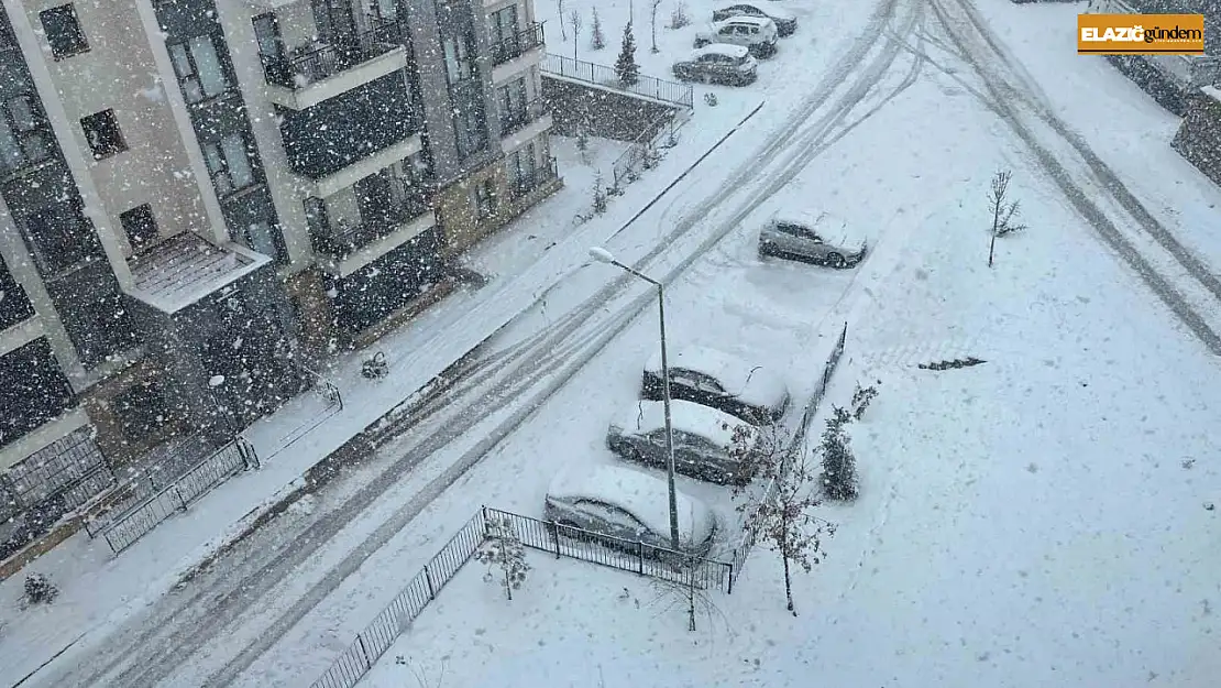 Elazığ'da kar yağışı etkisini sürdürüyor