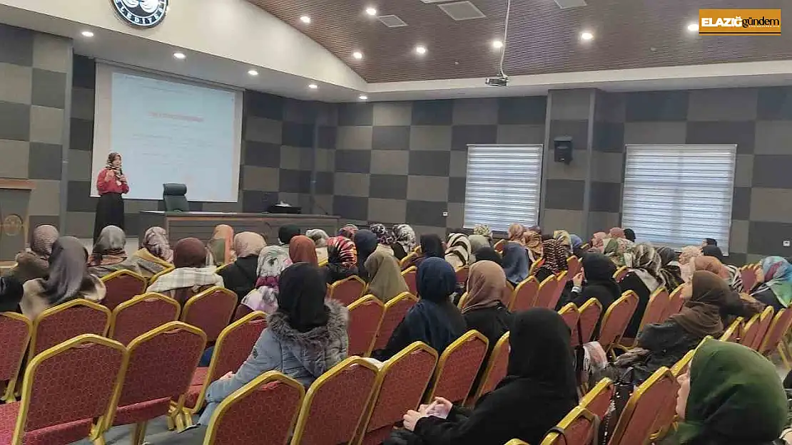 Elazığ'da Kur'an kursu öğreticilerine seminer