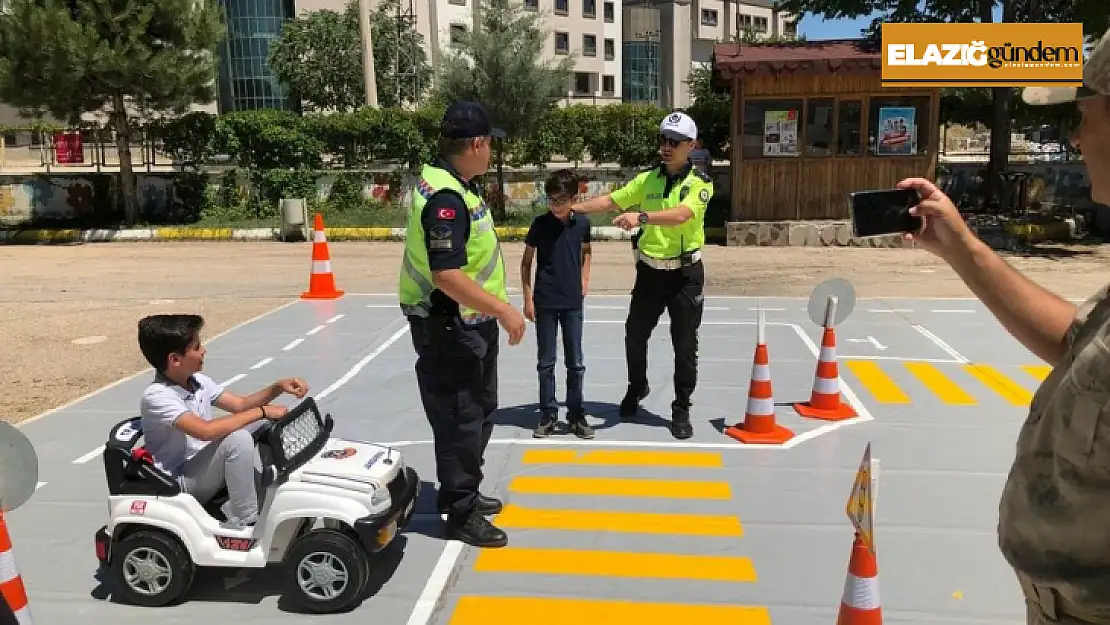 Elazığ'da öğrencilere trafik eğitimi