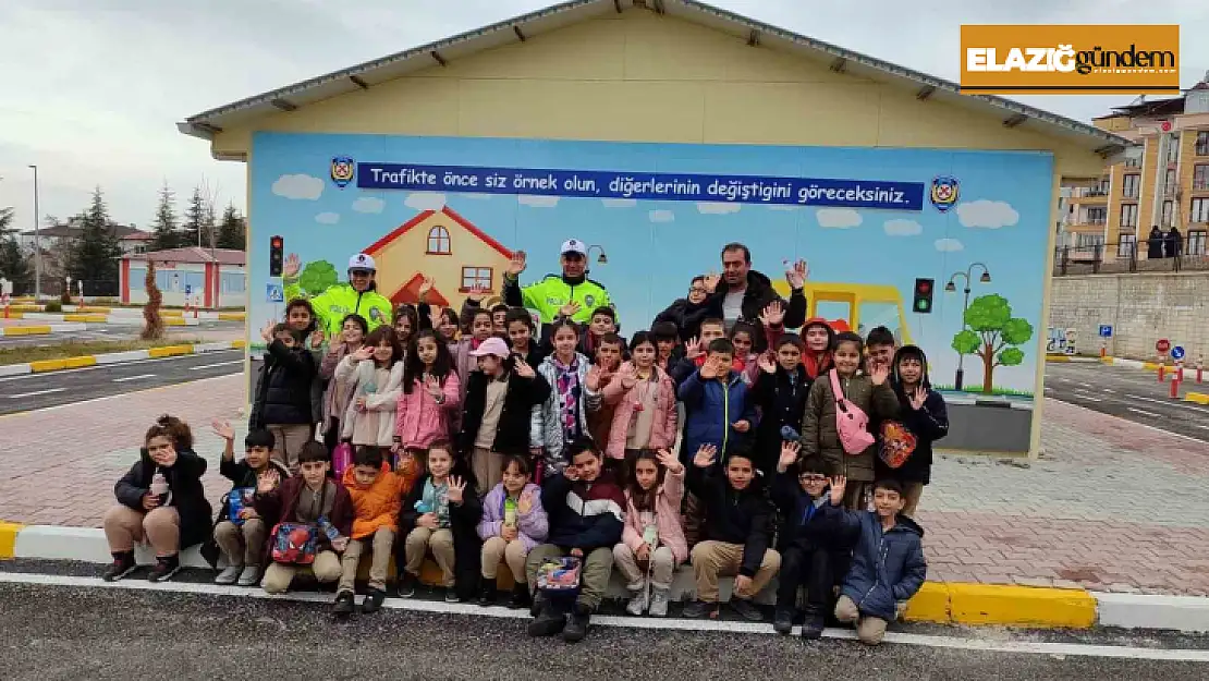 Elazığ'da öğrencilere trafik kuralları anlatıldı