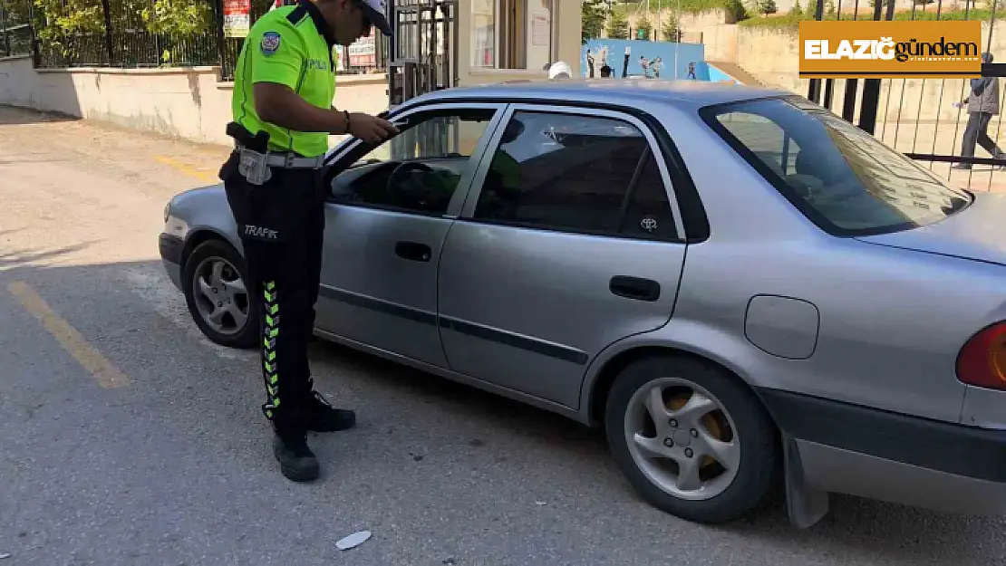 Elazığ'da okul önü denetimleri sürüyor