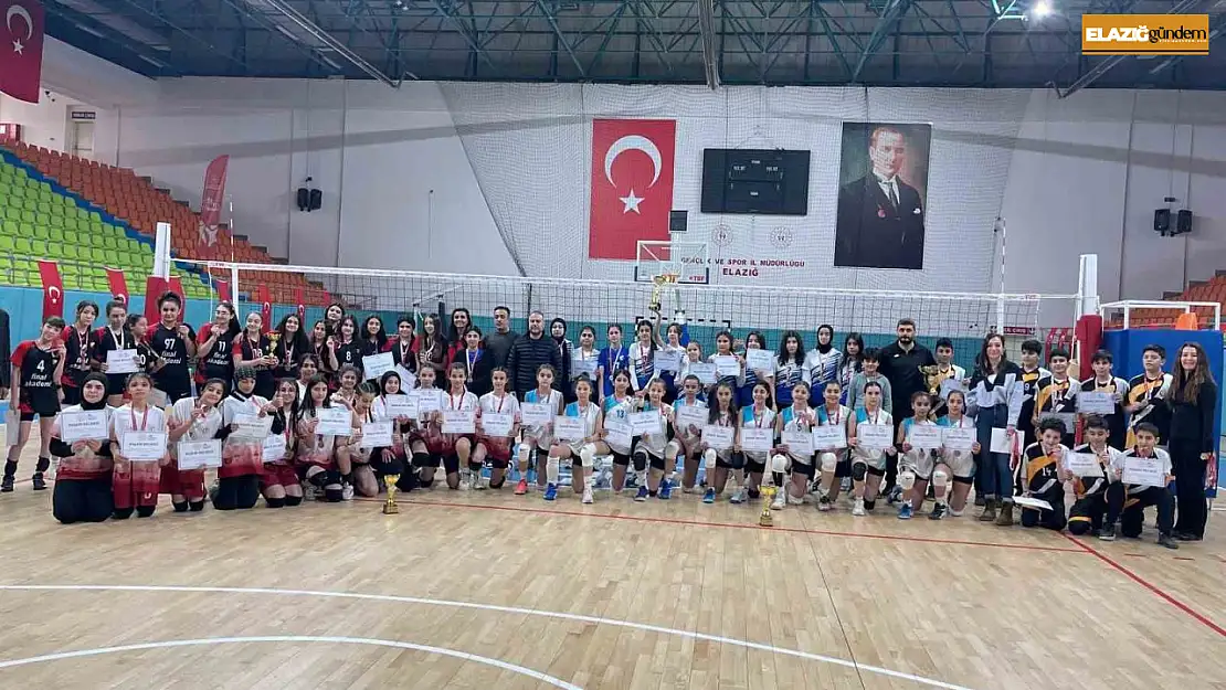 Elazığ'da okul sporları voleybol müsabakaları sona erdi