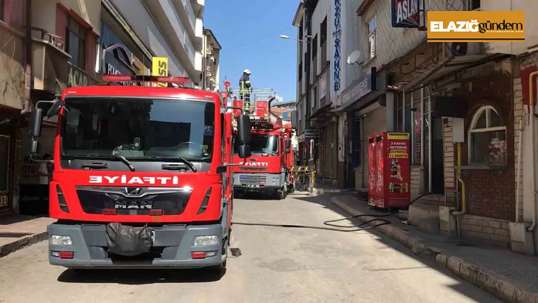 Elazığ'da otel yangını