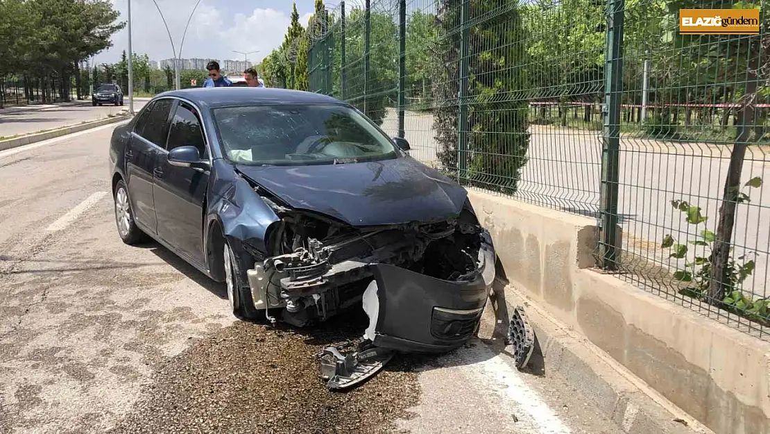 Elazığ'da otomobil duvara çarptı: 1 yaralı