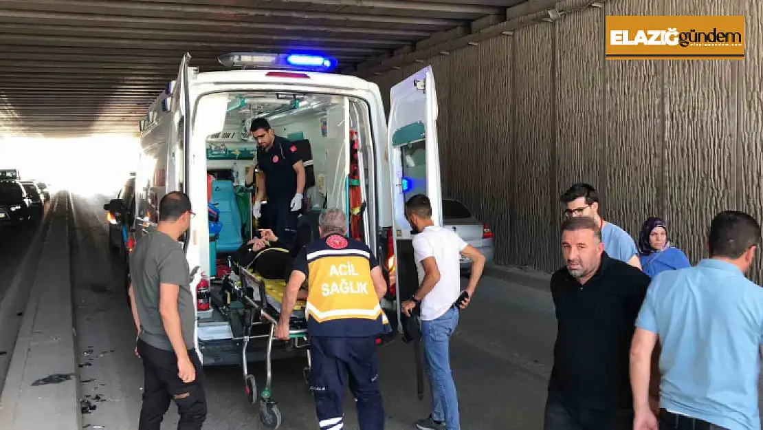 Elazığ'da otomobil ile motosiklet çarpıştı: 1 yaralı