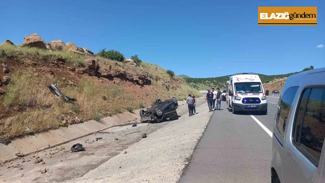 Elazığ'da otomobil ters döndü: 1'i ağır 3 yaralı