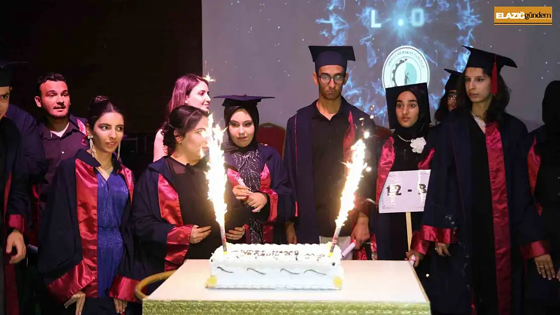 Elazığ'da özel öğrencilerin mezuniyeti renkli görüntüler oluşturdu