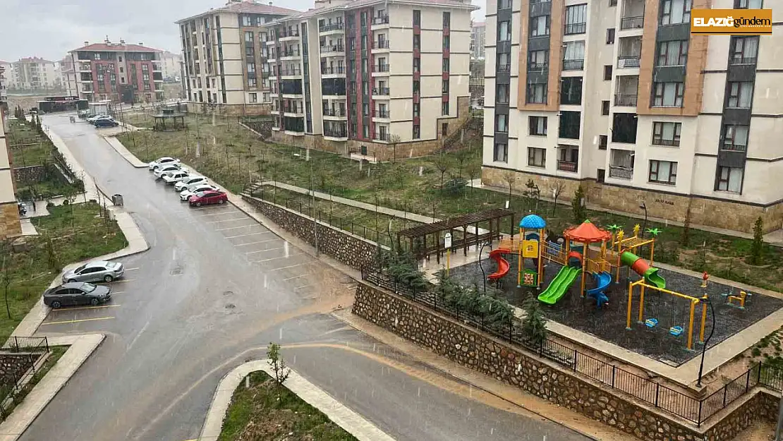 Elazığ'da sağanak etkili oluyor