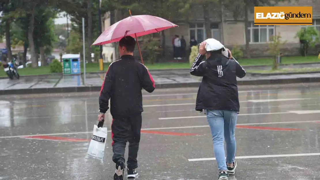 Elazığ'da sağanak yağış etkili oldu