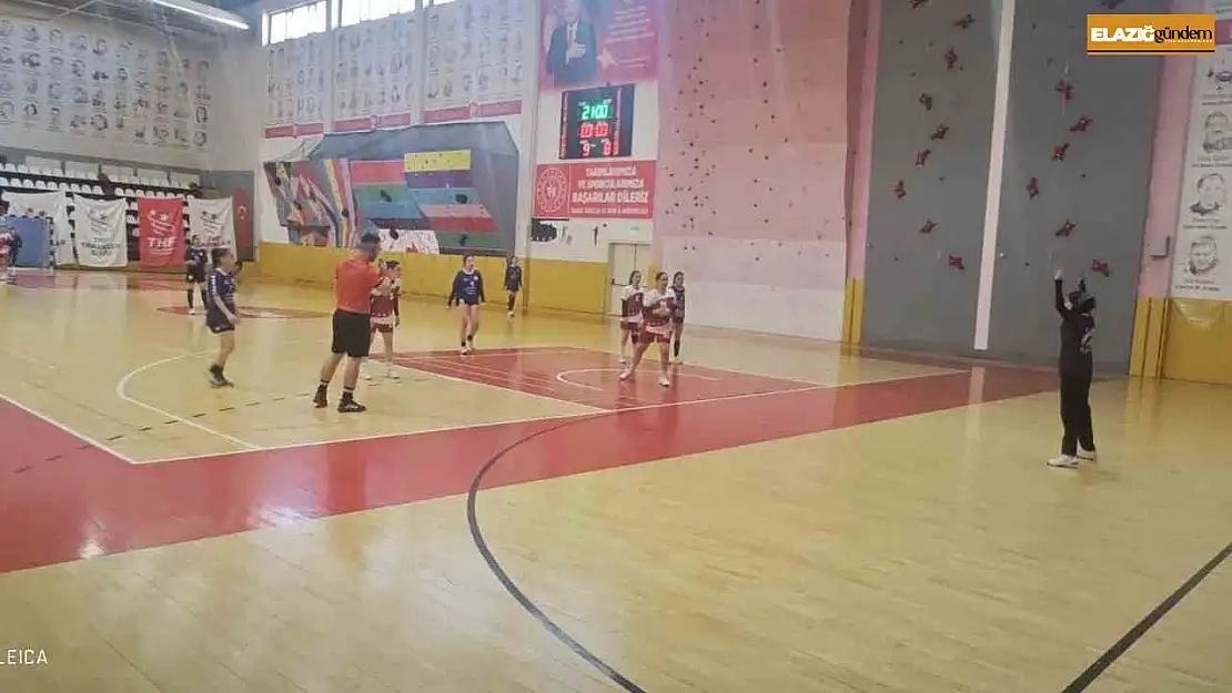 Elazığ'da şampiyon Bingöl Spor Lisesi