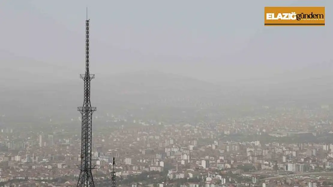 Elazığ'da toz bulutu etkili oldu