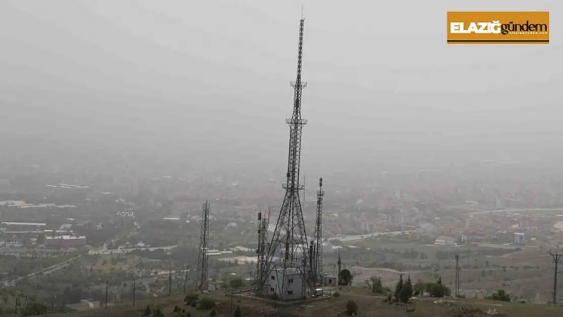 Elazığ'da toz taşınımı etkili oldu