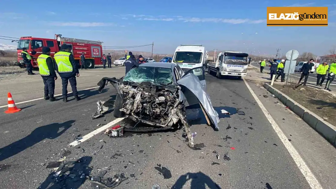 Elazığ'da trafik kazası: 1 ölü, 4 yaralı