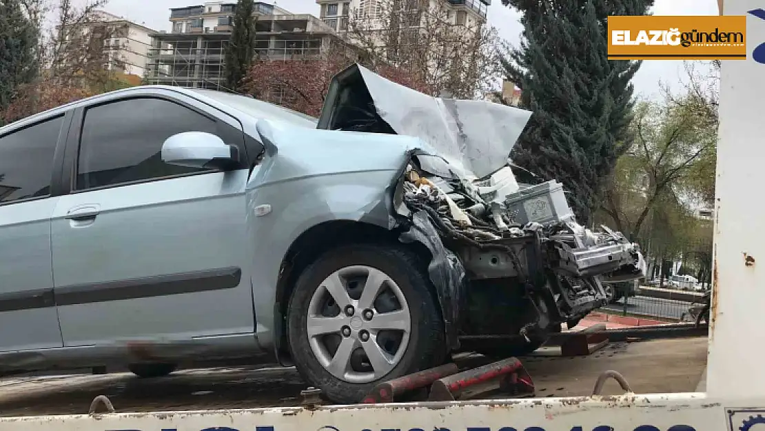 Elazığ'da trafik kazası: 2 yaralı