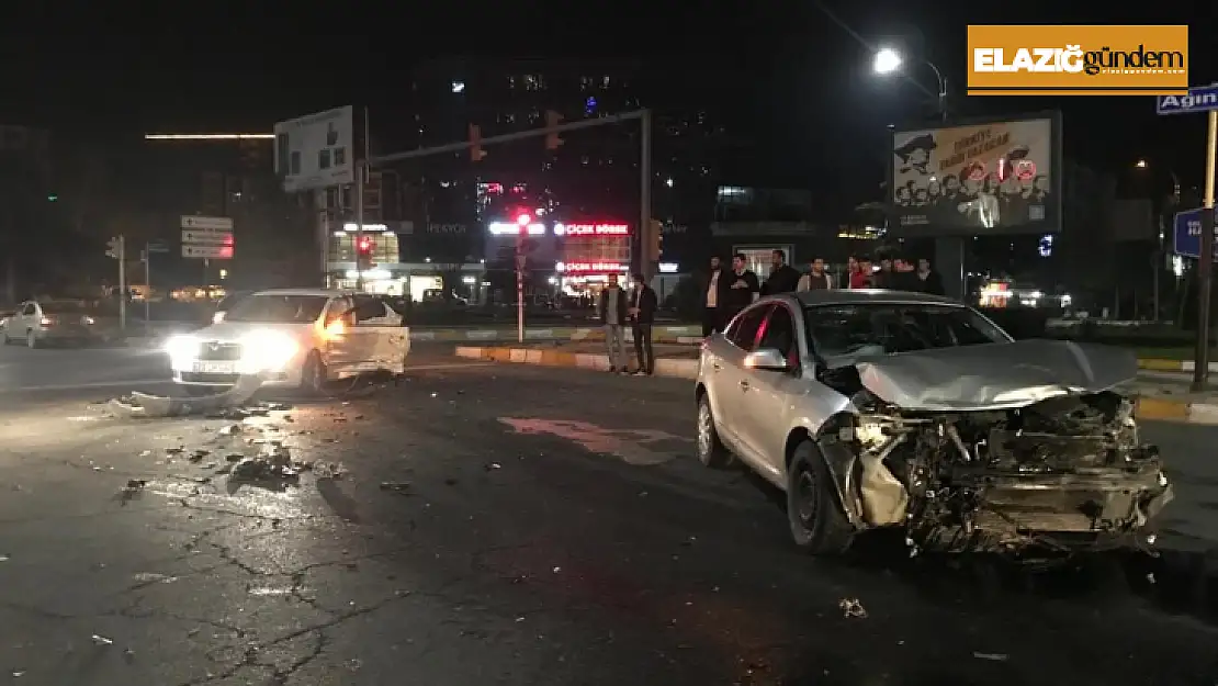 Elazığ'da trafik kazası: 2 yaralı