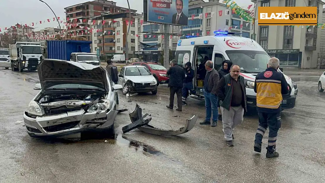 Elazığ'da trafik kazası: 2 yaralı