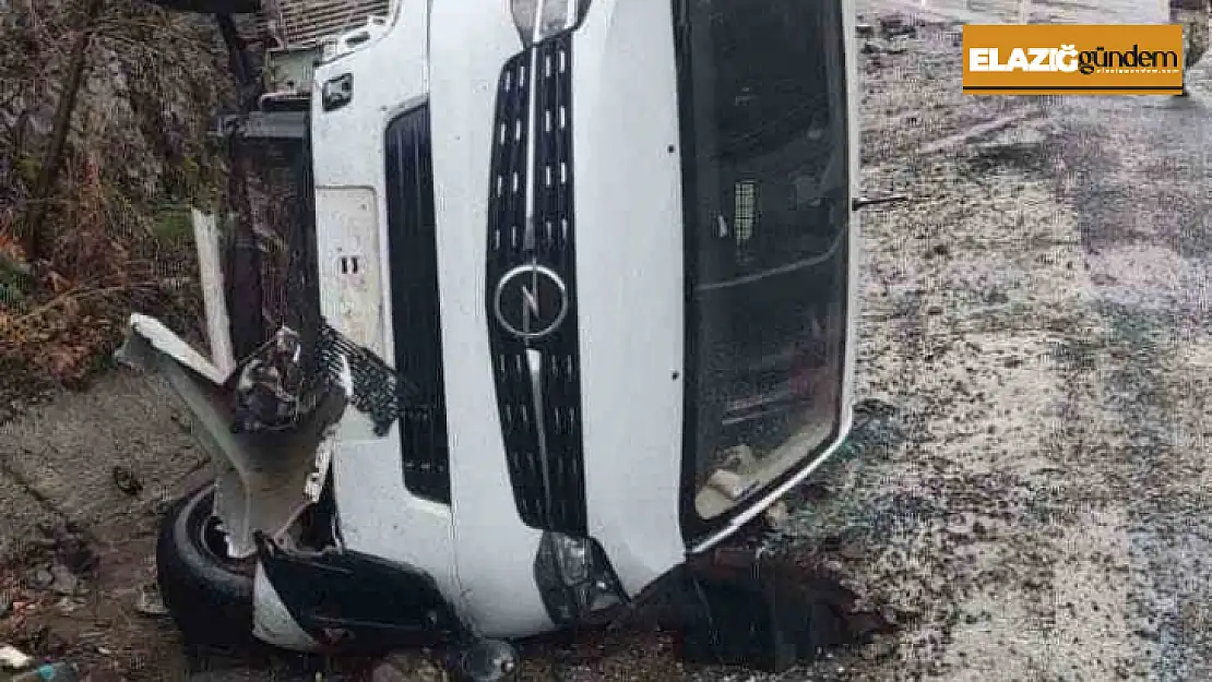 Elazığ'da trafik kazası: 2 yaralı