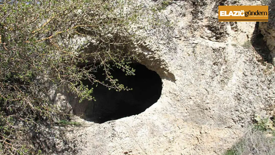 Baskil'deki kaya mezarları turizme kazandırılmayı bekleniyor