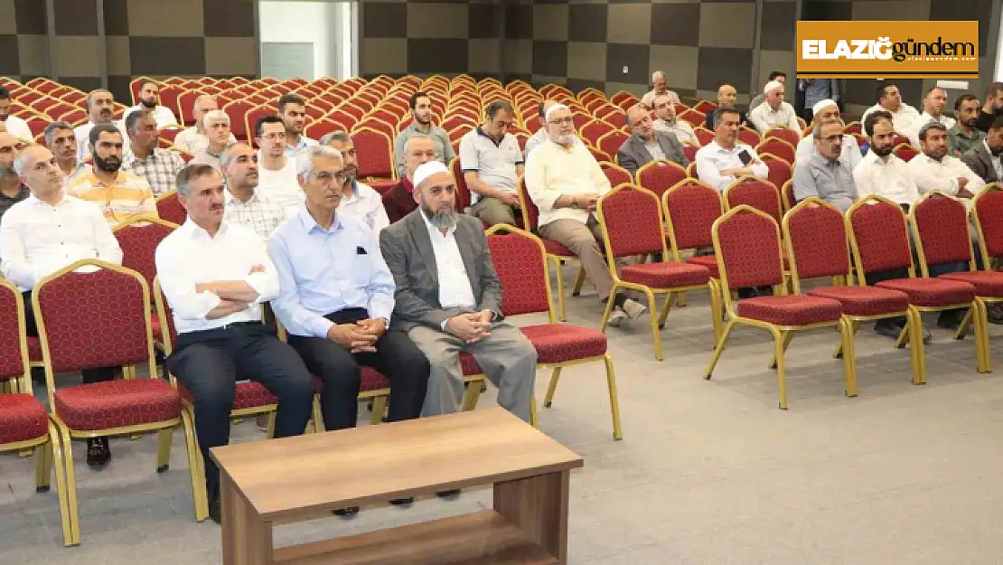 Elazığ'da yaz Kur'an kurslarında görev alacak personele yönelik seminer